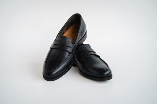 Zerimar Black natural leather loafers with mask